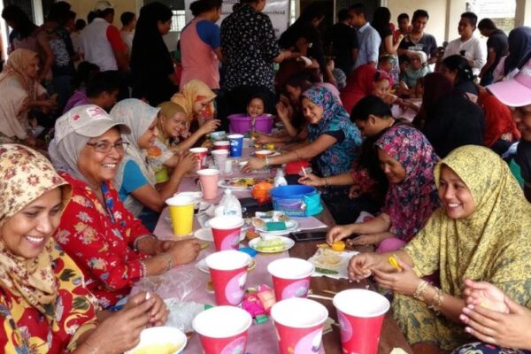 Kegiatan komunitas di Bengkulu Tengah untuk meningkatkan kesejahteraan.