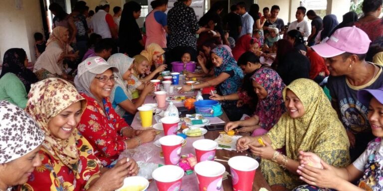 Kegiatan komunitas di Bengkulu Tengah untuk meningkatkan kesejahteraan.